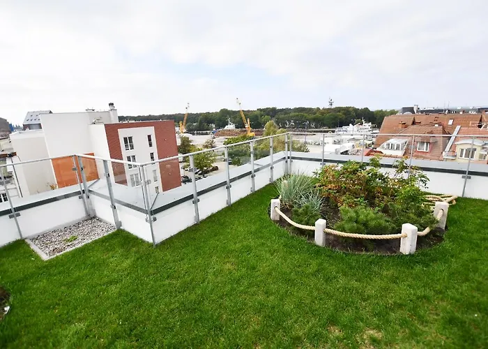 El Rojo Z Garazem Apartment Kolobrzeg