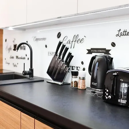 El Rojo Z Garażem Apartament